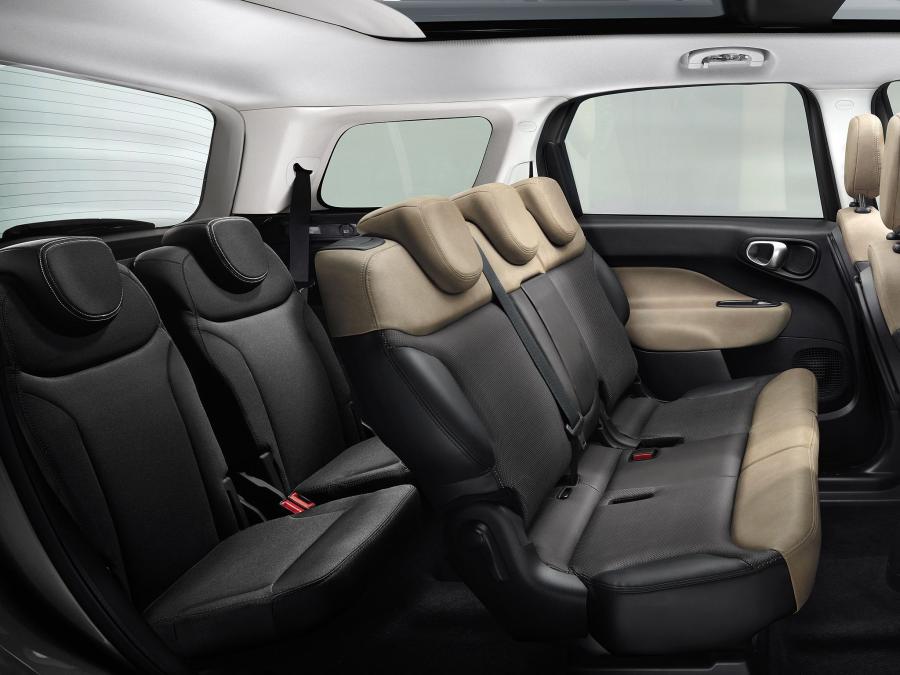  Fiat 500L Living 2013 года  (фото 2 из 34)